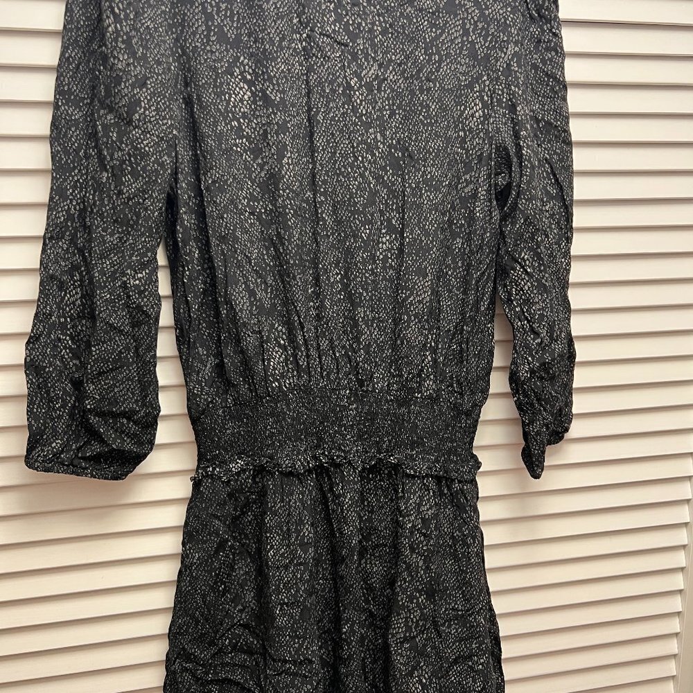 RAILS Black and Gray Dress with Elastic Waist, and Ruffled Hem Size Small